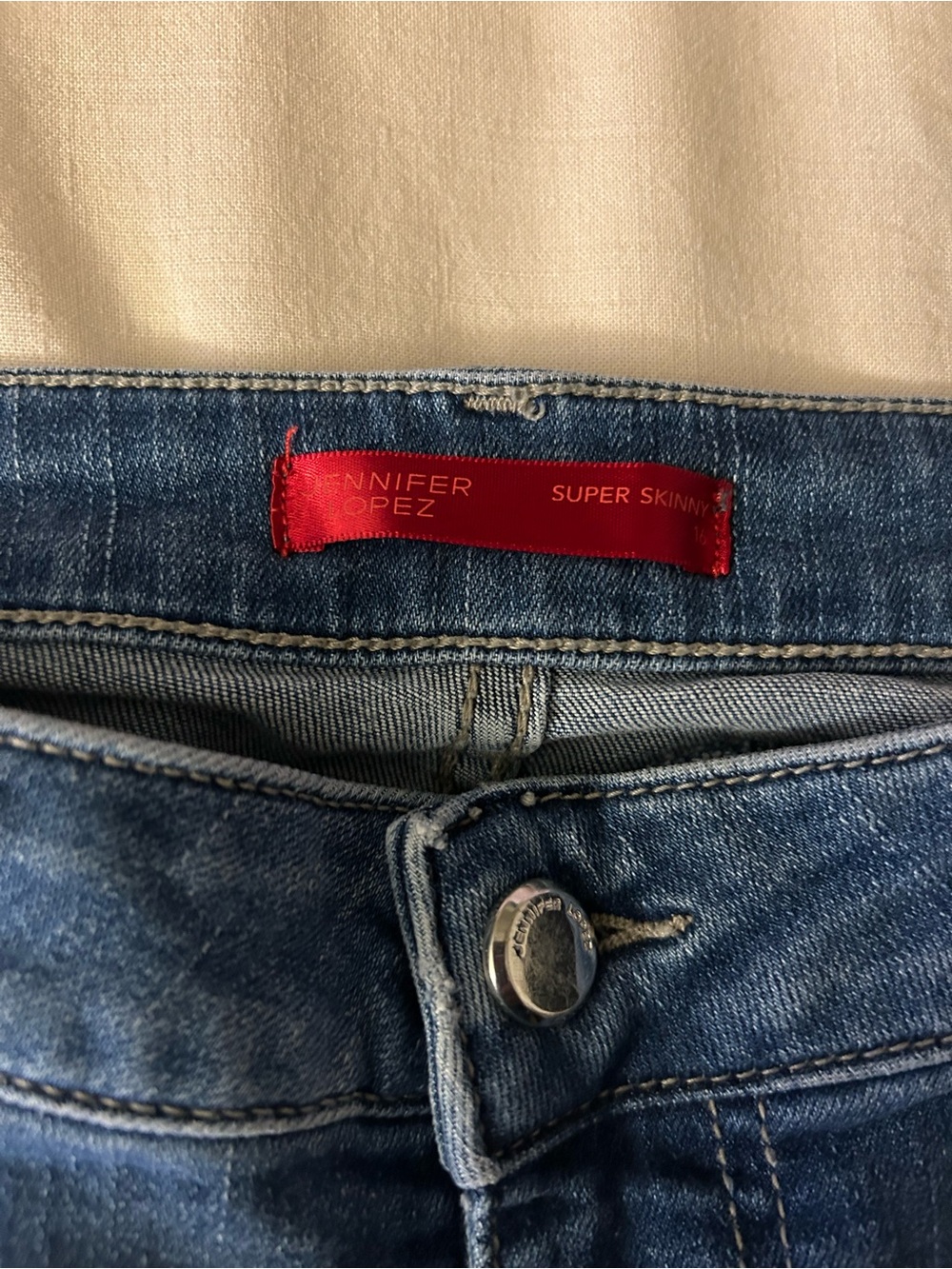 Jennifer Lopez Skinny Jeans in Light Blue Denim with Red Brand Tag